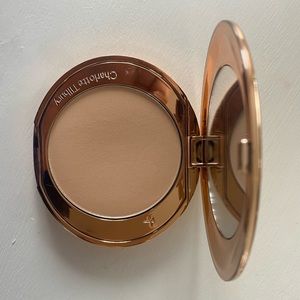 Charlotte Tilbury Airbrush Flawless Finish Setting Powder